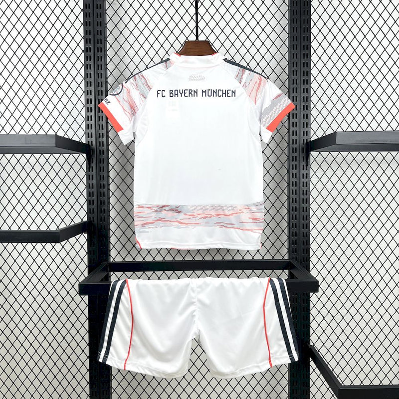 Bayern | Equipamento alternativo (criança) 25-26